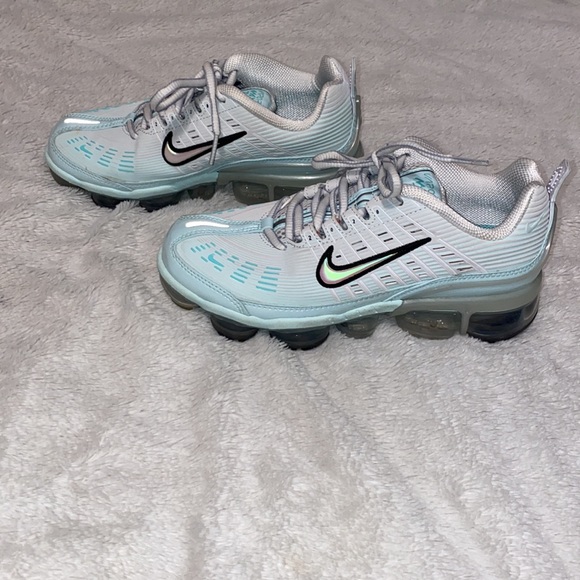 Vapormaxe 360. - Picture 4 of 5